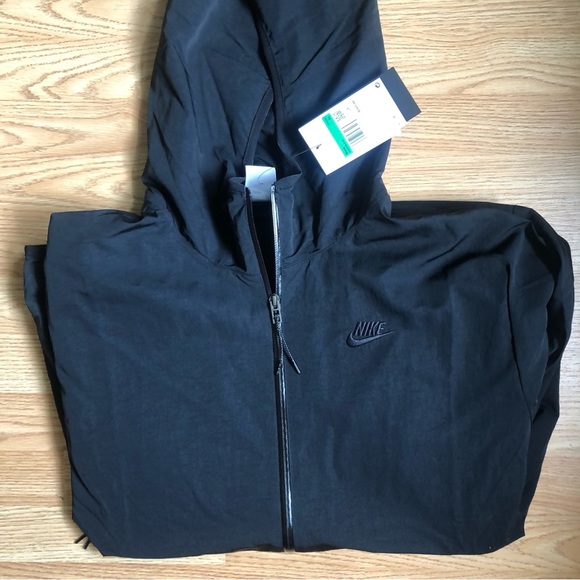 Nike tech woven jacket - Picture 8 of 9